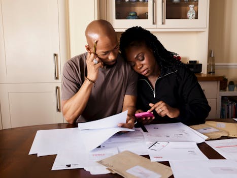 family budgeting at home